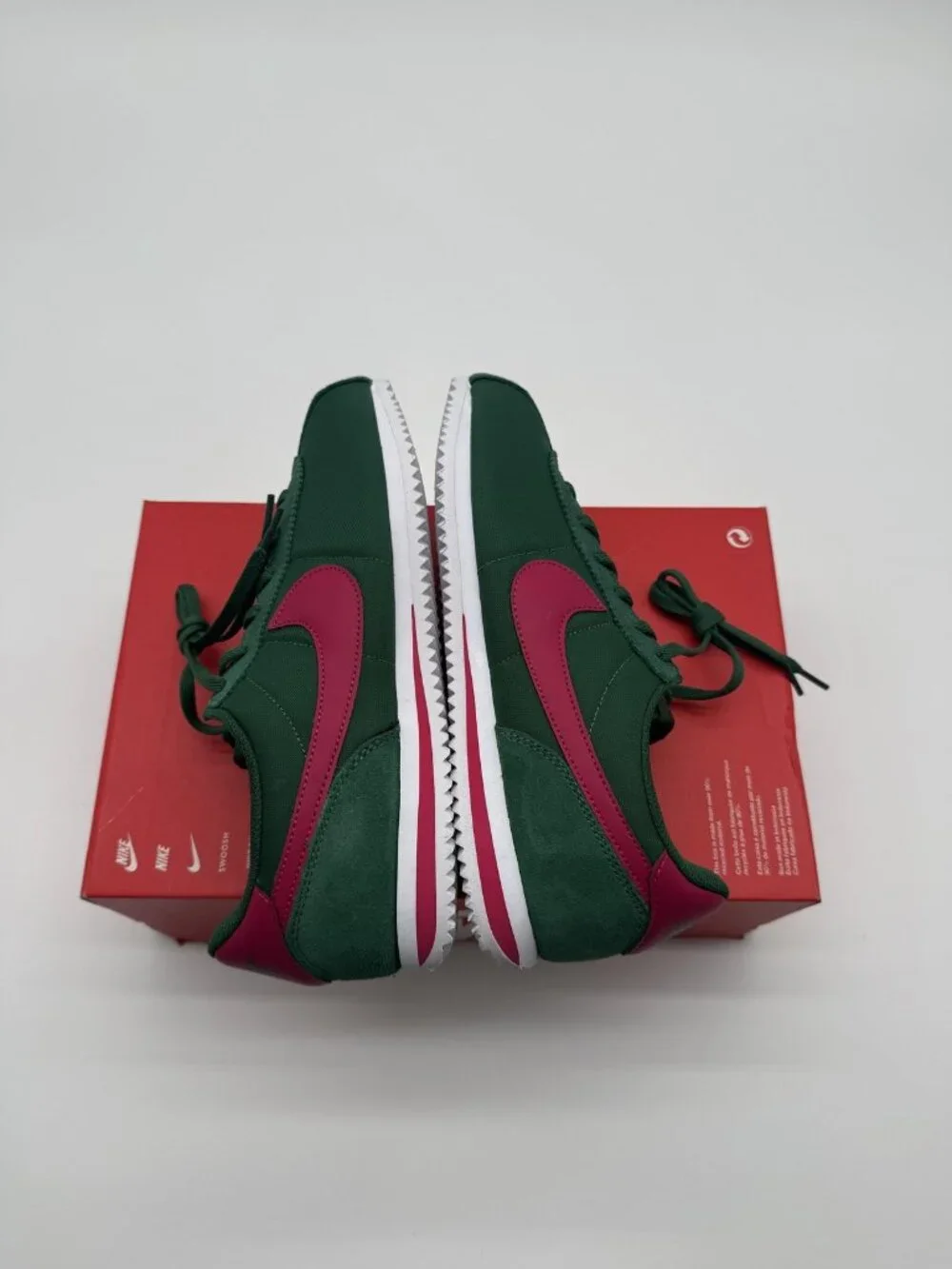 New Nike Cortez TXT (GS) Shoes Youth Size 7Y Green Pink IH7654 300 Running